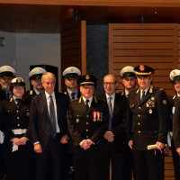 Foto Nicoloro G.  07/12/2014    Milano    Tradizionale cerimonia della consegna degli Ambrogini da parte del Comune di Milano. nella foto al centro il comandante dell' Unità Tutela Ambiente Tullio Mastrangelo tra il sindaco Giuliano Pisapia e il presidente del Consiglio comunale Basilio Rizzo.