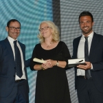 Foto Nicoloro G.   03/05/2019   Milano Marittima ( Ra )   Quattordicesima edizione del Premio internazionale al giornalismo ' Antonio Batani '. nella foto la giornalista Monika Maier.Albang premiata da Davide Cassani, CT della nazionale di ciclismo, a sinistra, e dal sindaco di Cervia Luca Coffari.