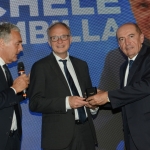Foto Nicoloro G.   03/05/2019   Milano Marittima ( Ra )   Quattordicesima edizione del Premio internazionale al giornalismo ' Antonio Batani '. nella foto al centro il giornalista Michele Brambilla riceve il premio dal direttore generale BPER Fabrizio Togni.