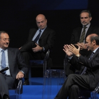 Foto Nicoloro G. 20/11/2010 Ravenna, Trentanovesima edizione del " Premio Guidarello per il Giornalismo d' autore ". nella foto Antonio Catricalà – Bruno Vespa