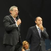 Foto Nicoloro G. 13/11/2011 Ravenna Quarantesima edizione del ” Premio Guidarello per il Giornalismo d’ autore “. Organizzato da Confindustria Ravenna vede il patrocinio dei Ministeri del Turismo e dei Beni Culturali. nella foto Fabrizio Matteucci – Bruno Vespa