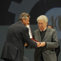 Foto Nicoloro G. 13/11/2011 Ravenna Quarantesima edizione del ” Premio Guidarello per il Giornalismo d’ autore “. Organizzato da Confindustria Ravenna vede il patrocinio dei Ministeri del Turismo e dei Beni Culturali. nella foto Mario Pirani