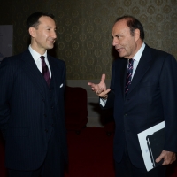 Foto Nicoloro G.  01/12/2013  Ravenna   Quarantaduesima edizione del " Premio Guidarello per il Giornalismo d' Autore "  organizzato dalla Confindustria Ravenna. nella foto a sinistra il presidente di Confindustria Ravenna Guido Ottolenghi e Bruno Vespa, che ha condotto la serata.