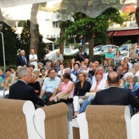 Foto Nicoloro G. 06/09/2012 Riccione ( Rimini ) Diciottesima edizione del " Premio Ilaria Alpi ", premio giornalistico televisivo che gode dell' Alto Patronato della Presidenza della Repubblica. nella foto Walter Veltroni e il pubblico