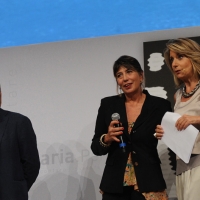 Foto Nicoloro G. 08/09/2012 Riccione ( Rimini ) Terza e conclusiva giornata della diciottesima edizione del " Premio Ilaria Alpi ", premio giornalistico televisivo che gode dell' Alto Patronato della Presidenza della Repubblica. nella foto Attilio Bolzoni – Serena Dandini – Tiziana Ferrario