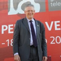 Foto Nicoloro G. 15/06/2011 Riccione (RN) Inaugurata la diciassettesima edizione del " Premio Ilaria Alpi per il giornalismo televisivo " dal titolo " Esserci per la verita' " con tre eventi : la presentazione di un libro in memoria del padre della giornalista uccisa in Somalia, una mostra fotografica sulla Somalia e l' installazione " L' opera al nero ". nella foto Massimo Pironi