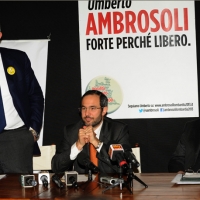 Foto Nicoloro G. 18/01/2013 Milano Presentazione del ” Centro popolare Lombardo con Ambrosoli per la Lombardia “. nella foto Enrico Marcora – Umberto Ambrosoli – Valerio Bettoni