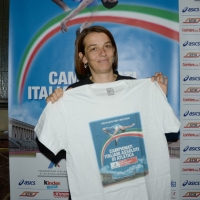 Foto Nicoloro G. 27/06/2013 Milano Presentazione dei Campionati Italiani Assoluti di Atletica che si terranno all' Arena Civica di Milano il 26-27-28 Luglio 2013. nella foto Chiara Bisconti con la maglietta dell'evento 