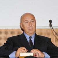 Foto Nicoloro G. 13/10/2011 Milano Presentazione del libro ” Decapitati. Perche’ abbiamo la classe dirigente che non ci meritiamo “. nella foto Paolo Mieli