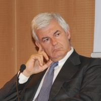 Foto Nicoloro G. 13/10/2011 Milano Presentazione del libro ” Decapitati. Perche’ abbiamo la classe dirigente che non ci meritiamo “. nella foto Alessandro Profumo
