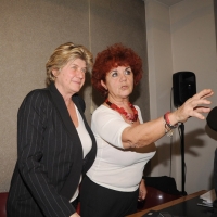Foto Nicoloro G. 18/01/2011 Milano Presentato alla Casa della Cultura del libro ” Il futuro e’ di tutti ma e’ uno solo ” di Valeria Fedeli, presidente della Federazione Tessile. nella foto Susanna Camusso – Valeria Fedeli