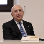 Foto Nicoloro G.   11/12/2021   Ravenna   Presentazione del libro \' Mario Draghi. Il ritorno del Cavaliere bianco \'. nella foto il presidente ABI Antonio Patuelli.