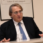 Foto Nicoloro G.   11/12/2021   Ravenna   Presentazione del libro ' Mario Draghi. Il ritorno del Cavaliere bianco '. nella foto l' autore Roberto Napoletano, direttore del ' Quotidiano del Sud '.