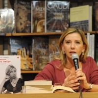 Foto Nicoloro G. 19/01/2011 Milano Presentazione del libro " Un paese senza tempo " scritto dal direttore de " L' Unita' " Concita De Gregorio. nella foto Concita De Gregorio