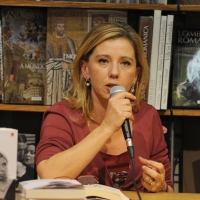 Foto Nicoloro G. 19/01/2011 Milano Presentazione del libro " Un paese senza tempo " scritto dal direttore de " L' Unita' " Concita De Gregorio. nella foto Concita De Gregorio