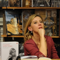 Foto Nicoloro G. 19/01/2011 Milano Presentazione del libro " Un paese senza tempo " scritto dal direttore de " L' Unita' " Concita De Gregorio. nella foto Concita De Gregorio