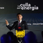 Foto Nicoloro G.   28/10/2019  Ravenna   Presentazione del progetto Iswec (Inertial Sea Energy Converter), organizzato da Eni per produrre energia dal moto ondoso, alla presenza del presidente del Consiglio. In occasione dell’evento sarà anche firmato un importante accordo con Fincantieri, Terna e CDP. nella foto il presidente del Consiglio Giuseppe Conte durante il suo intervento.