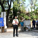Foto Nicoloro G.   12/09/2026   Ravenna   Presidio silenzioso con deposizione di un fiore come risposta al vile atto di vandalismo al monumento al Ponte dei Martiri. Molti cittadini con il sindaco e il presidente provinciale dell' ANPI nella foto il sindaco Alessandro Barattoni.