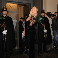 Foto Nicoloro G. Milano 07/12/2010 Tradizionale inaugurazione della stagione lirica al teatro alla Scala con l' opera " La Valchiria ". nella foto Valeria Marini