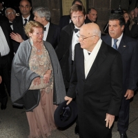Foto Nicoloro G. 07/12/2011 Milano Apertura della stagione 2011-2012 del teatro alla Scala con il " Don Giovanni " di Mozart. nella foto Giorgio Napolitano e la moglie Clio