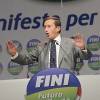 Foto Nicoloro G.  06/11/2010 Bastia Umbra  (Perugia)  Prima Convention di Futuro e Liberta’ – Manifesto per l’ Italia. nella foto Foto Nicoloro G.  06/11/2010 Bastia Umbra  (Perugia)  Prima Convention di Futuro e Liberta’ – Manifesto per l’ Italia. nella foto Gianfranco Fini
