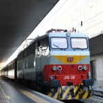 Foto Nicoloro G.   03/07/2021   Firenze   Primo viaggio inaugurale del Treno di Dante, convoglio storico  che collega Firenze a Ravenna con quattro fermate intermedie. Da oggi 03 luglio fino al 10 ottobre prossimo effettuera\' viaggi di andata e ritorno nei fine settimana. nella foto il Treno di Dante nella stazione di Firenze.