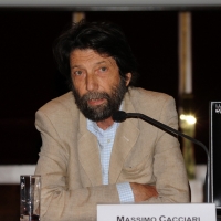 Foto Nicoloro G. 25/05/2012 Padova Nell’ aula magna dell’ Universita’ di Padova la Giuria dei Letterati, presieduta da Massimo Cacciari, ha selezionato la cinquina finalista al 50° Premio Campiello organizzato da Confindustria Veneto. Nel corso della cerimonia e’ stato anche proclamato il vincitore del Premio Campiello Opera Prima. Il vincitore assoluto tra la cinquina selezionata verra’ proclamato da una giuria di 300 lettori il 1 settembre 2012 al teatro La Fenice di Venezia. nella foto Massimo Cacciari