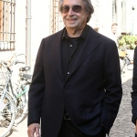 Foto Nicoloro G.   20/09/2026   Ravenna   Nell' ambito delle Celebrazioni per il 705° annuale della morte di Dante Alighieri si e' conclusa la XV edizione del Festival '' Prospettiva Dante ''. nella foto il maestro Riccardo Muti che riceve il '' Premio Dante-Ravenna ''  per il suo impegno per la tutela e trasmissione della lingua e della cultura italiana.