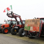 Foto Nicoloro G.   29/01/2024   Ravenna   Protesta degli agricoltori contro le politiche agricole dell\' Europa. nella foto cartelli di protesta.