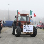 Foto Nicoloro G.   29/01/2024   Ravenna   Protesta degli agricoltori contro le politiche agricole dell\' Europa. nella foto cartelli di protesta.