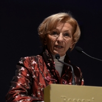 Foto Nicoloro G.  16/11/2013  Milano   Quinta edizione di " Science for Peace " due giorni di dibattiti dedicati agli scienziati impegnati per la Pace. nella foto il ministro Emma Bonino.