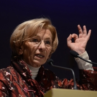 Foto Nicoloro G.  16/11/2013  Milano   Quinta edizione di " Science for Peace " due giorni di dibattiti dedicati agli scienziati impegnati per la Pace. nella foto il ministro Emma Bonino.