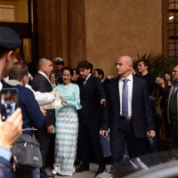 Foto Nicoloro G. 30/10/2013 Bologna Il leader dell’ opposizione birmana Aung San Suu Kyi ospite della città di Bologna per ricevere la cittadinanza onoraria in Comune e la laurea honoris causa in Università. nella foto Aung San Suu Kyi 