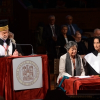 Foto Nicoloro G. 30/10/2013 Bologna Il leader dell’ opposizione birmana Aung San Suu Kyi ospite della città di Bologna per ricevere la cittadinanza onoraria in Comune e la laurea honoris causa in Università. nella foto Aung San Suu Kyi – Ivano Dionigi  
