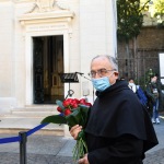 Foto Nicoloro G.   17/10/2020   Ravenna   Ricollocamento nella tomba di Dante della Croce d' oro donata nel 1965 da papa Paolo VI e recentemente benedetta da papa Francesco. nella foto padre Ivo Laurentini, direttore del Centro dantesco dei Frati minori Conventuali, custodi e cultori di Dante e della sua opera.