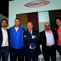 Foto Nicoloro G.   30/05/2014   Rimini   Si è aperta la 9° edizione di " Rimini Wellness ". nella foto da sinistra il sindaco di Rimini Andrea Gnassi, il pluricampione di pugilato Roberto Cammarelle,  Lorenzo Cagnoni, presidente di Rimini Fiera, Rudy Panatta e la showgirl spagnola Laura Barriales, madrina dell' evento,