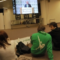 Foto Nicoloro G. 04/12/2011 Vicenza Dopo quattro anni si riunisce il Parlamento Padano nella sua sede di villa " La Favorita ". nella foto L'intervento di Roberto Maroni