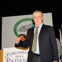 Foto Nicoloro G. 04/12/2011 Vicenza Dopo quattro anni si riunisce il Parlamento Padano nella sua sede di villa " La Favorita ". nella foto Umberto Bossi