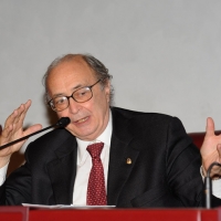 Foto Nicoloro G. Rimini 02/12/2010 Giornata inaugurale della Seconda edizione del ” Salone della Giustizia ” che si svolge dal 02 al 05 dicembre alla Fiera di Rimini. nella foto Luigi Li Gotti