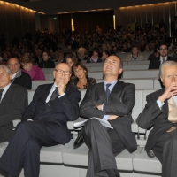 Foto Nicoloro G. 18/11/2010, Milano, Seconda edizione della conferenza internazionale " Science for Peace " organizzata dalla " Fondazione Veronesi ". In questa prima giornata il tema e' " La Scienza come linguaggio universale di Pace ". nella foto Alberto Martinelli – Umberto Veronesi – Franco Frattini – Giancarlo Aragona