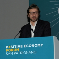 Foto Nicoloro G.  09/04/2015  Comunità di San Patrignano- Coriano ( Rimini )   Seconda edizione del Positive Economy Forum, due giorni di conferenze e dibattiti per pensare un nuovo modello economico per le generazioni future.  nella foto il sindaco di Rimini Andrea Gnassi.