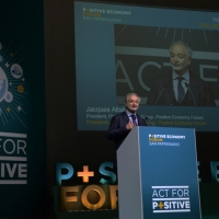 Foto Nicoloro G.  09/04/2015  Comunità di San Patrignano- Coriano ( Rimini )   Seconda edizione del Positive Economy Forum, due giorni di conferenze e dibattiti per pensare un nuovo modello economico per le generazioni future.  nella foto Jacques Attali, presidente Positive Economy Forum.