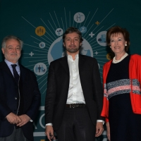 Foto Nicoloro G.  09/04/2015  Comunità di San Patrignano- Coriano ( Rimini )   Seconda edizione del Positive Economy Forum, due giorni di conferenze e dibattiti per pensare un nuovo modello economico per le generazioni future.  nella foto da sinistra Jacques Attali, presidente Positive Economy Forum, il sindaco di Rimini Andrea Gnassi e Letizia Moratti, co-fondatrice Fondazione San Patrignano.