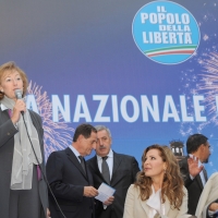 Foto Nicoloro G.  27/09/2010 Milano  Seconda Festa Nazionale della Liberta\' organizzata dal PdL al Castello Sforzesco. nella foto Letizia Moratti – Mario Mantovani – Guido Podestà – Daniela Santanchè