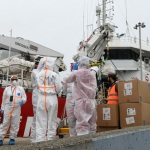Foto Nicolooro G.    10/04/2024    Ravenna   E\' approdata alla banchina di Marina di Ravenna la nave Ong Life Support con a bordo 200 migranti, dei quali 167 sono uomini, 15 sono donne e 18 minori di cui 8 non accompagnati. I paesi di provenienza dei migranti sono il Bangladesh, la Siria, il Pakistan, l\'  Eritrea, l\' Egitto e il Ghana. nella foto medici ed infermieri pronti a salire a  bordo per un primo controllo  sanitario.