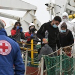 Foto Nicoloro G.  10/04/2024    Ravenna   E\' approdata alla banchina di Marina di Ravenna la nave Ong Life Support con a bordo 200 migranti, dei quali 167 sono uomini, 15 sono donne e 18 minori di cui 8 non accompagnati. I paesi di provenienza dei migranti sono il Bangladesh, la Siria, il Pakistan, l\'  Eritrea, l\' Egitto e il Ghana. nella foto sono una decina le famiglie con minori al seguito.