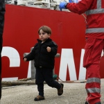 Foto Nicoloro G.   10/04/2024    Ravenna   E\' approdata alla banchina di Marina di Ravenna la nave Ong Life Support con a bordo 200 migranti, dei quali 167 sono uomini, 15 sono donne e 18 minori di cui 8 non accompagnati. I paesi di provenienza dei migranti sono il Bangladesh, la Siria, il Pakistan, l\'  Eritrea, l\' Egitto e il Ghana. nella foto sono 18 i minori sbarcati e di questi 8 sono non accompagnati.