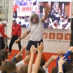 Foto Nicoloro G.   23/04/2024   Ravenna   Seconda tappa di Banca Generali \' Un campione per amico \', manifestazione a carattere sportivo-educativo, per 350 bambini delle scuole primarie e secondarie, con la partecipazione di campioni di diverse discipline sportive. nella foto Martin Castrogiovanni ex rugbista.