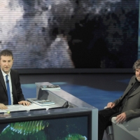 Foto Nicoloro G. 01/01/2012 Milano Trasmissione televisiva su Rai3 " Che tempo che fa " condotta da Fabio Fazio e interamente dedicata al ricordo dello scalatore ed esploratore Walter Bonatti. nella foto Fabio Fazio – Reinhold Messner