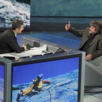 Foto Nicoloro G. 01/01/2012 Milano Trasmissione televisiva su Rai3 " Che tempo che fa " condotta da Fabio Fazio e interamente dedicata al ricordo dello scalatore ed esploratore Walter Bonatti. nella foto Fabio Fazio – Reinhold Messner